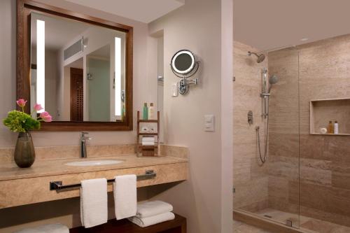 Doble Premium Preferred Club con balcón - Frente al mar del hotel Dreams Sands Cancun Resort and Spa - All Inclusive. Foto 2