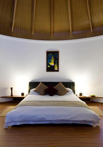 Villa Superior en la playa del hotel Niva Kuramathi Maldives. Foto 5