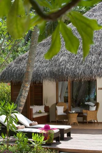 Villa Deluxe en la playa del hotel Niva Kuramathi Maldives. Foto 7