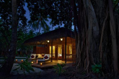 Villa Playa del hotel Niva Kuramathi Maldives. Foto 7