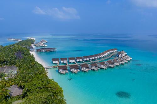 Villa de lujo sobre el agua del hotel Niva Kuramathi Maldives. Foto 4