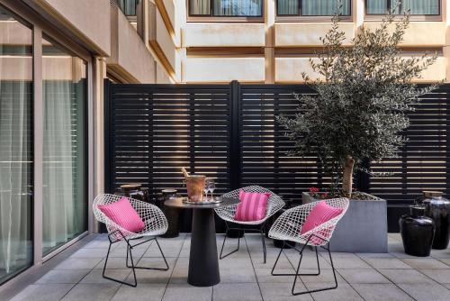 Habitación Doble Superior con patio privado del hotel Sea Containers London
