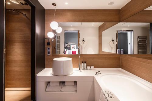Suite Eiffel con terraza del hotel Le Cinq Codet