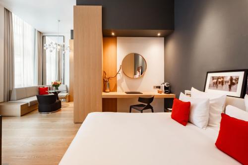 Suite Junior con terraza del hotel Le Cinq Codet. Foto 4