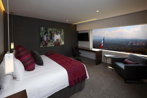 Habitación con cama extragrande Planta Club del hotel Intercontinental Presidente Mexico City, An Ihg. Foto 5