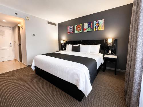 Habitación Superior con cama extragrande del hotel Laila Mexico City Reforma. Foto 10