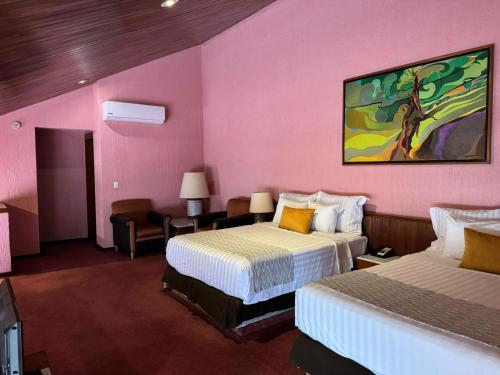 Suite Estándar del hotel Sevilla Palace. Foto 2