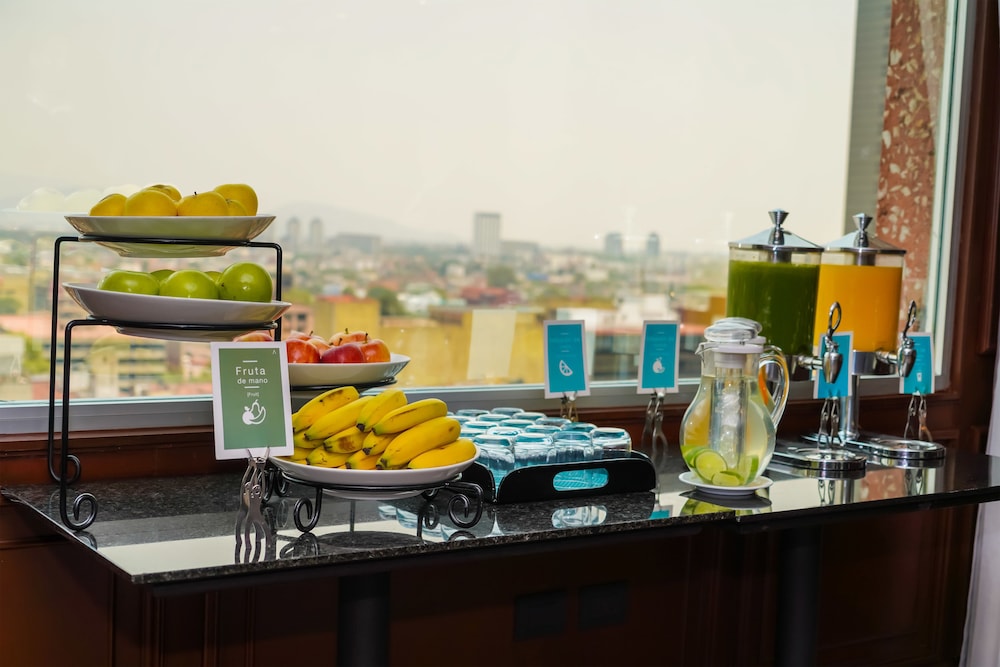 Suite, vistas a la ciudad (Premium Level) del hotel Barceló México Reforma. Foto 7