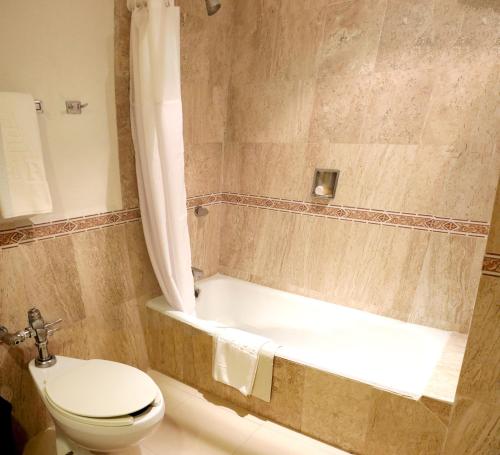 Habitación Estándar - Cama extragrande del hotel Pf. Foto 17