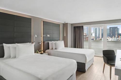 Habitación Premium con terraza - 2 camas dobles del hotel Nh Collection Mexico City Reforma