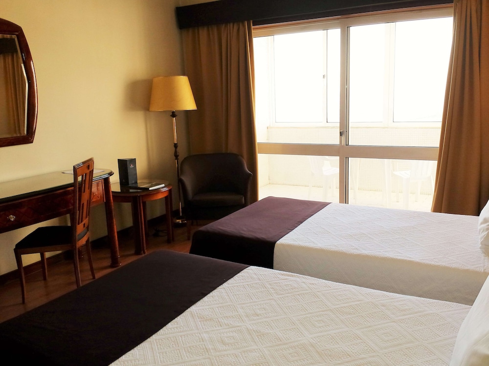 Habitación estándar, 2 camas individuales, vistas a la ciudad del hotel Golden Tulip Porto Gaia