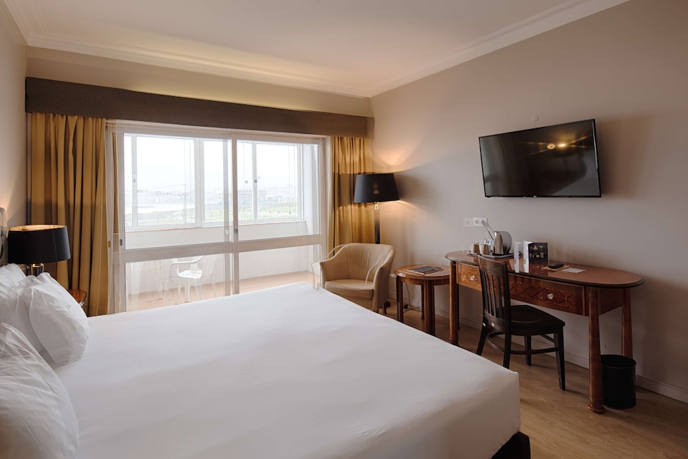 Habitación superior, 1 cama de matrimonio, balcón, vistas al mar del hotel Golden Tulip Porto Gaia