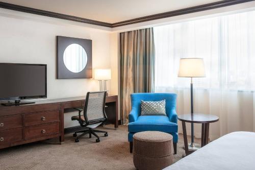 Suite en el ático de 1 dormitorio y 1 cama extragrande - Club Level del hotel Sheraton Mexico City Maria Isabel. Foto 1