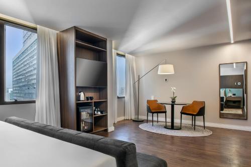 Suite del hotel Melia Paulista. Foto 3
