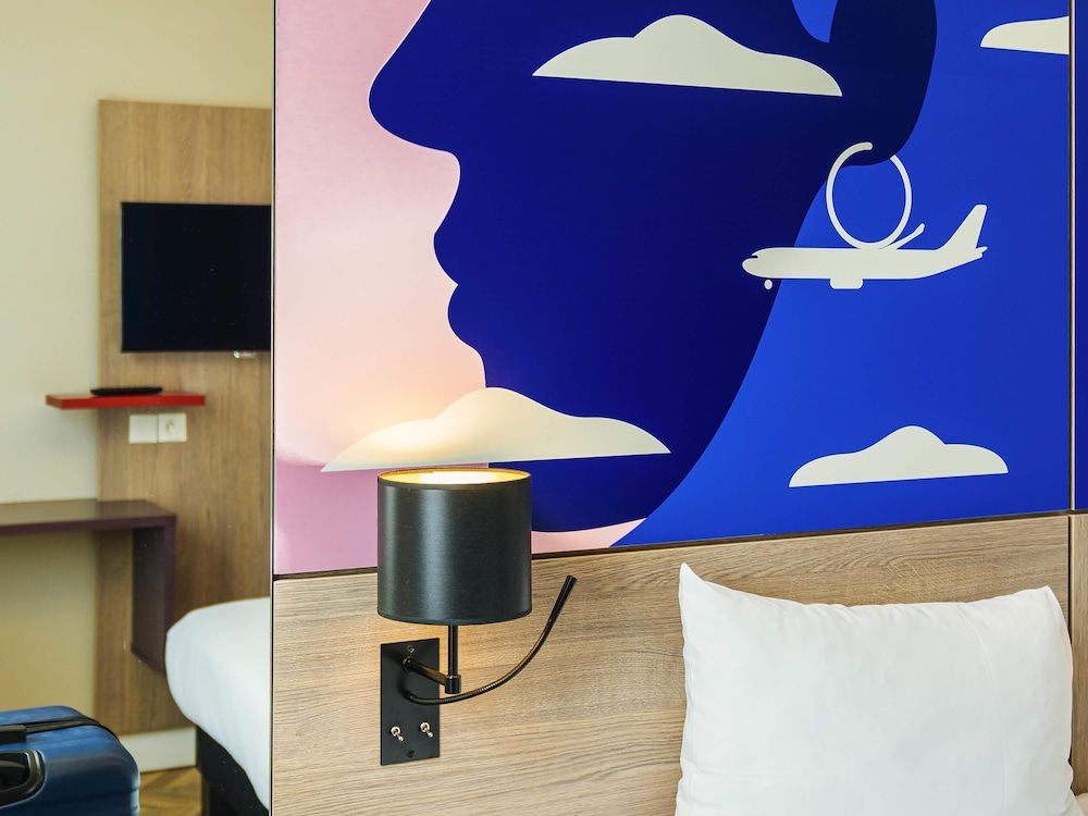 Habitación Estándar con 1 cama doble del hotel Ibis Styles Nice Aéroport Arenas. Foto 5
