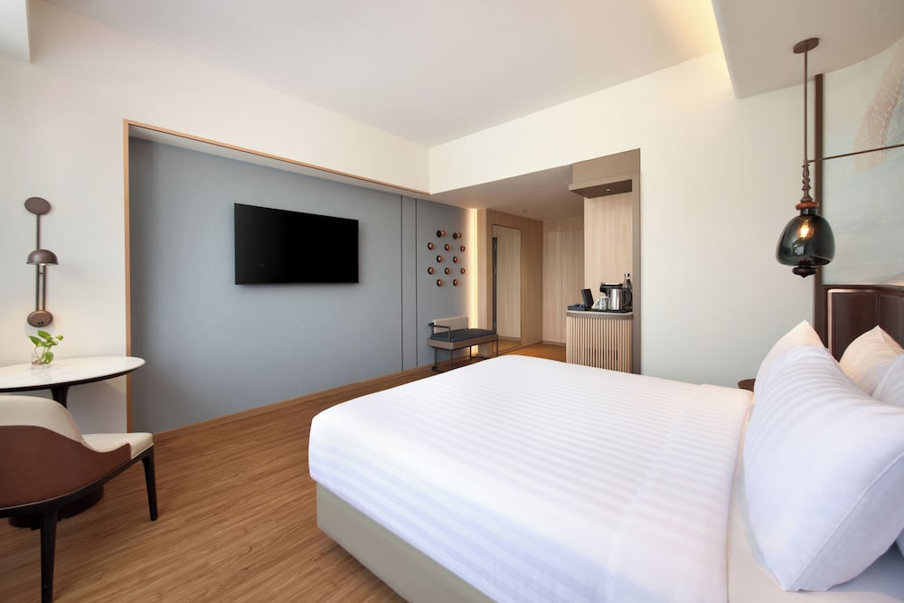 Habitación Privilege - 1 cama doble del hotel Mercure Serpong Alam Sutera. Foto 3