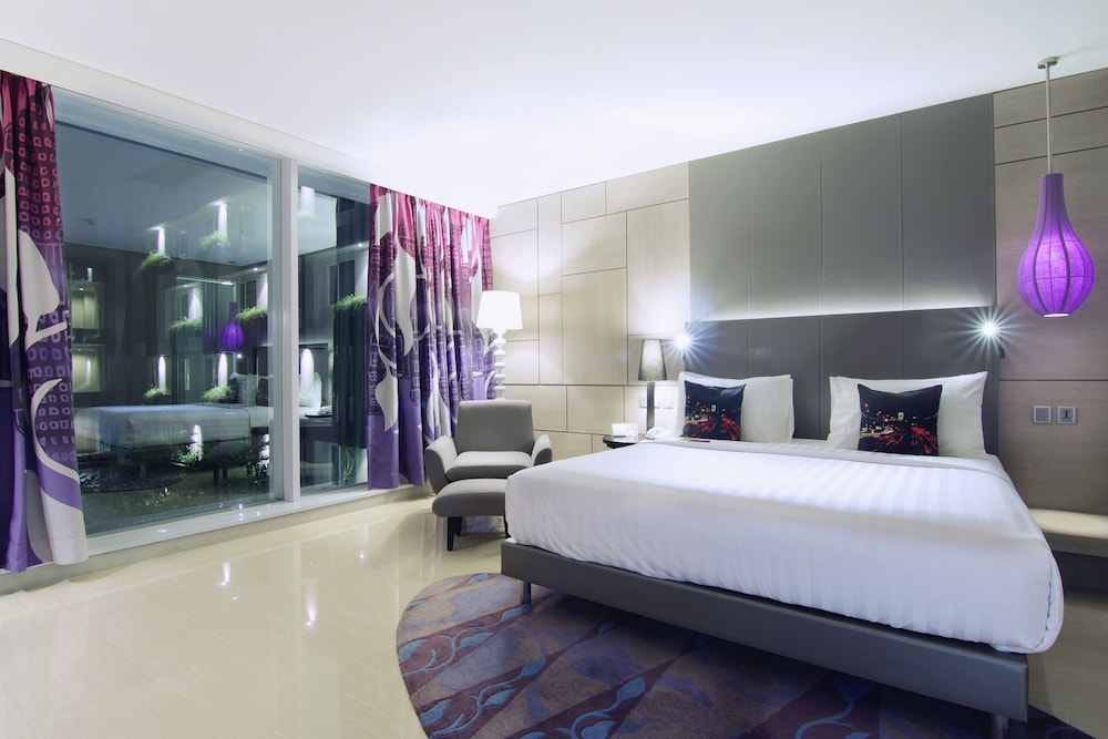 Habitación Privilege con cama doble del hotel Mercure Jakarta Sabang. Foto 1