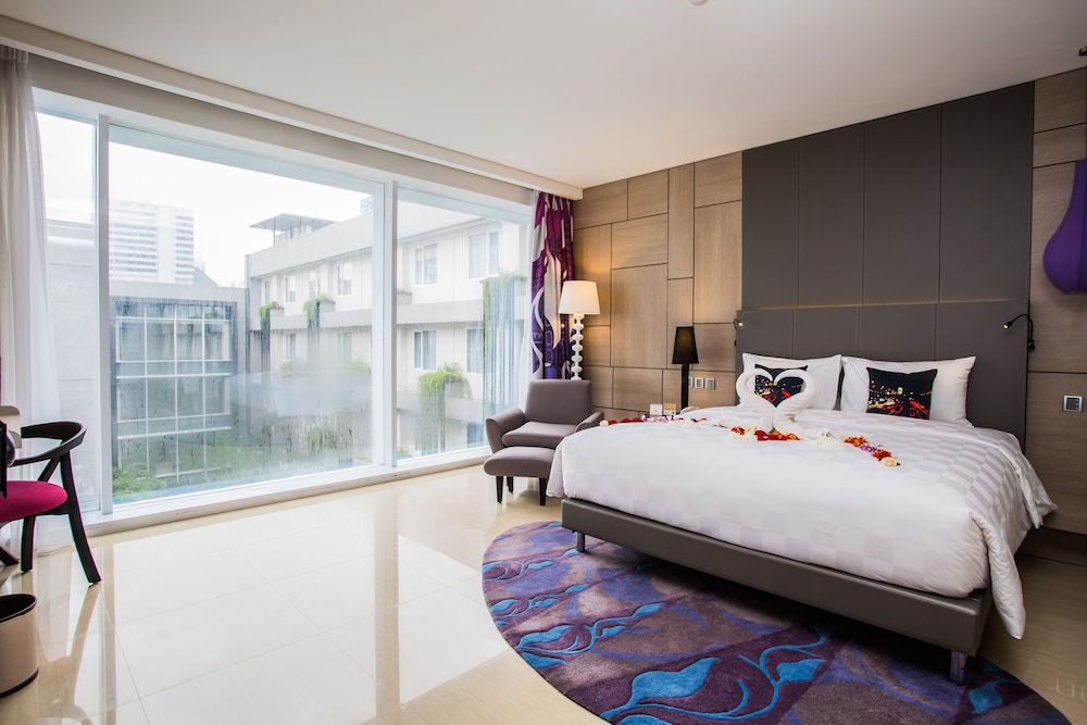 Habitación Privilege con cama doble del hotel Mercure Jakarta Sabang. Foto 10
