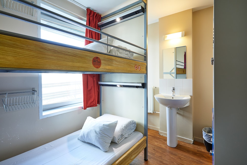 Dormitorio compartido, dormitorio mixto, baño compartido (4 Bed Dorm) del hotel St Christopher's Inns The Canal. Foto 6
