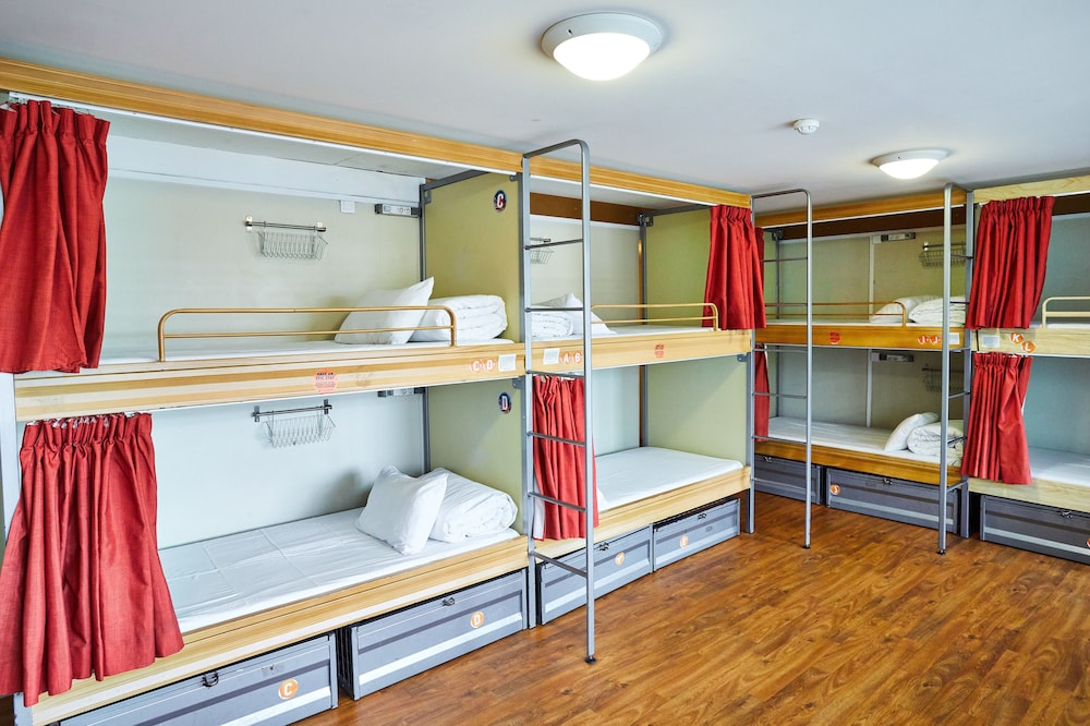 Dormitorio compartido, dormitorio mixto, baño compartido (12 Bed Dorm) del hotel St Christopher's Inns The Canal. Foto 1
