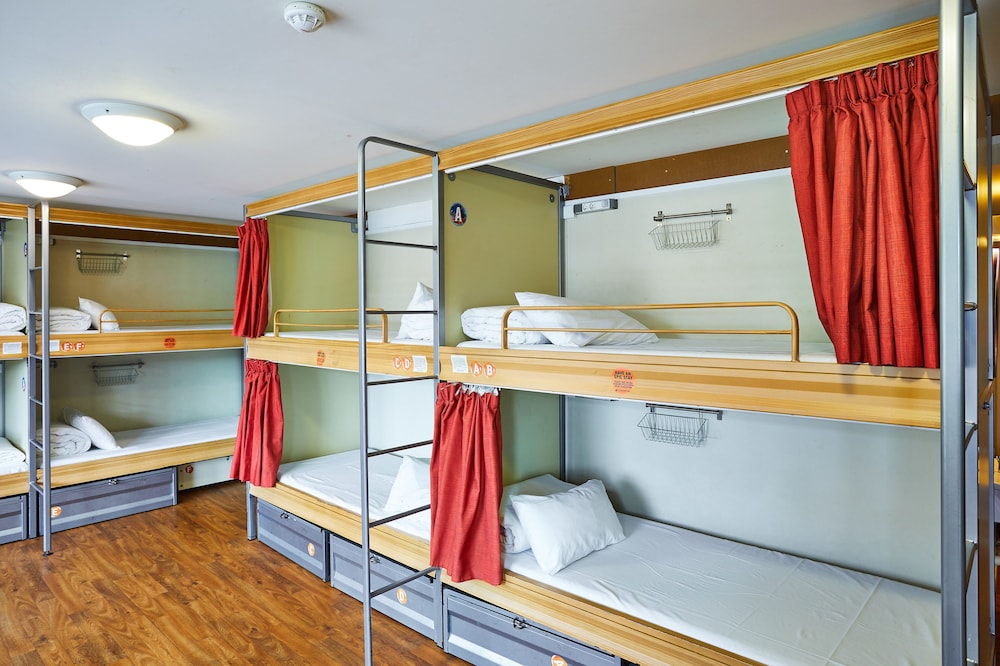 Dormitorio compartido, dormitorio mixto, baño compartido (12 Bed Dorm) del hotel St Christopher's Inns The Canal. Foto 4