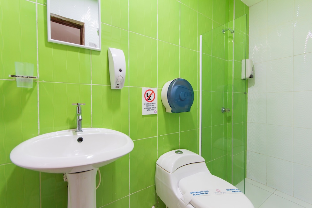 Double Estándar del hotel Azuan Suites By Geh Suites. Foto 12