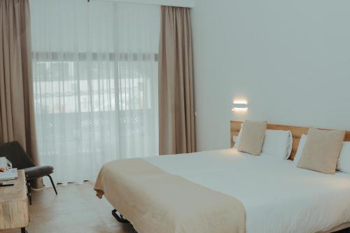 Habitación Doble Estándar del hotel LIVVO Jandía Golf. Foto 9