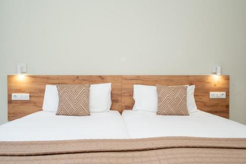 Habitación Doble Deluxe con vistas al golf del hotel LIVVO Jandía Golf. Foto 1