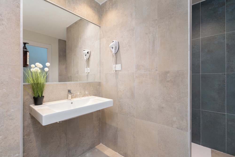 Habitación familiar, vistas al campo de golf (Deluxe) del hotel LIVVO Jandía Golf. Foto 8