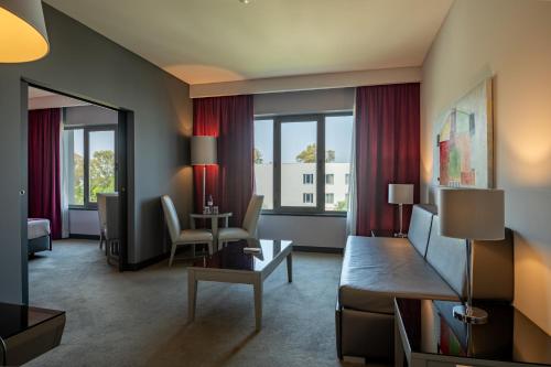Suite del hotel Vila Gale Evora. Foto 3