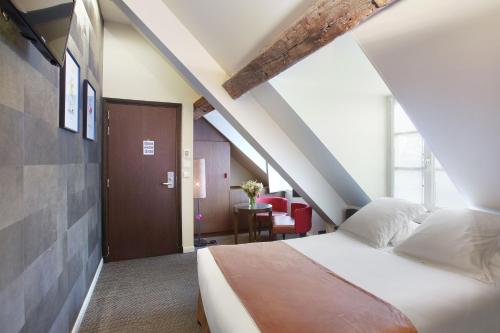 Habitación Doble Estándar del hotel Aéro Paris Passy. Foto 3