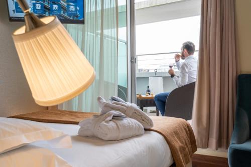 Habitación con terraza - Azotea del hotel Smy Lisboa. Foto 2