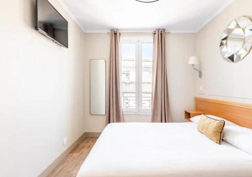 Habitación Doble con baño compartido del hotel Bonséjour Montmartre. Foto 8