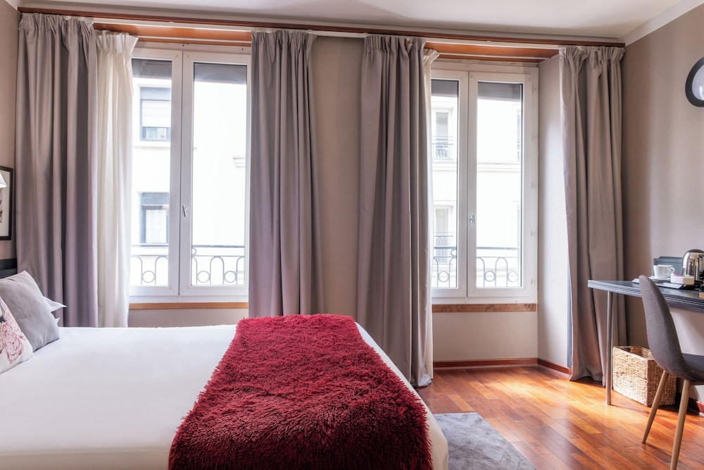 Habitación doble superior, 1 cama de matrimonio del hotel George Sand