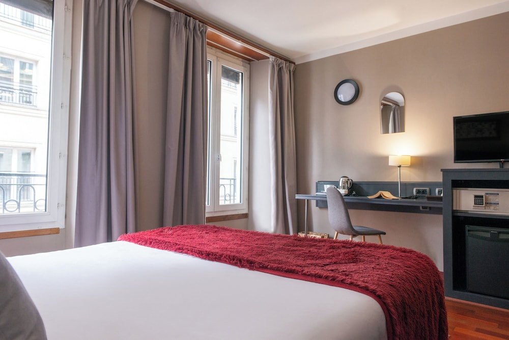 Habitación superior con 2 camas individuales del hotel George Sand. Foto 7