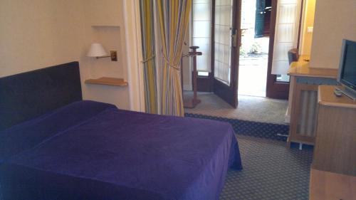 Habitación Doble Deluxe del hotel Hotel Concortel. Foto 4