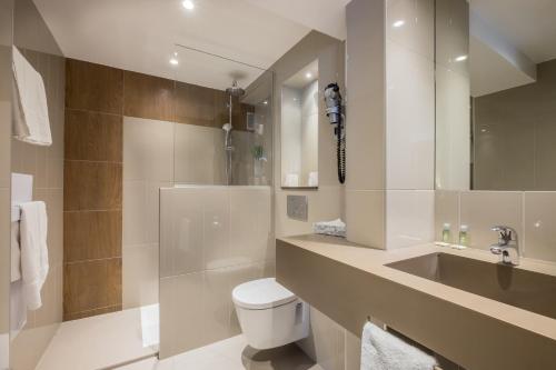 Apartamento con zona de cocina. del hotel Hotel Concortel. Foto 4