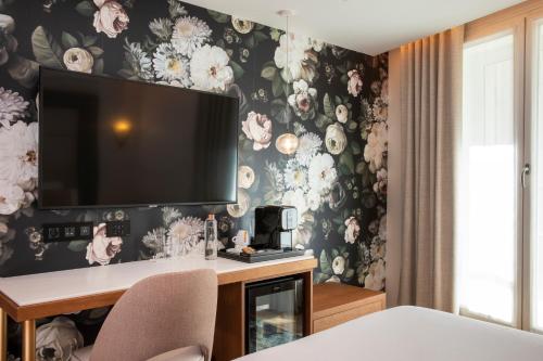 Habitación Doble Superior del hotel Hôtel des Champs-Elysées. Foto 3