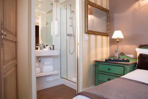 Habitación Clásica del hotel Hotel Des Deux Continents
