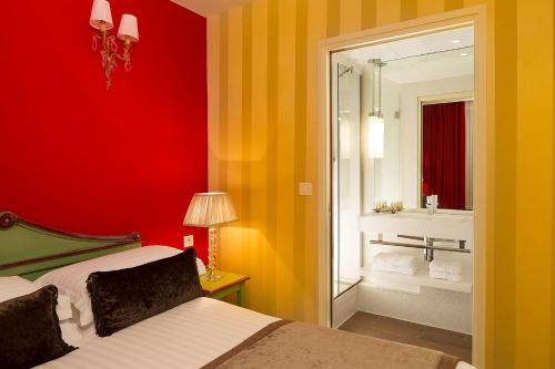 Suite Familiar del hotel Hotel Des Deux Continents. Foto 3