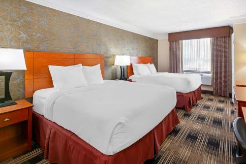Habitación con 2 camas grandes - No fumadores del hotel BEST WESTERN THE INN AT ROCHESTER AIRPORT. Foto 1