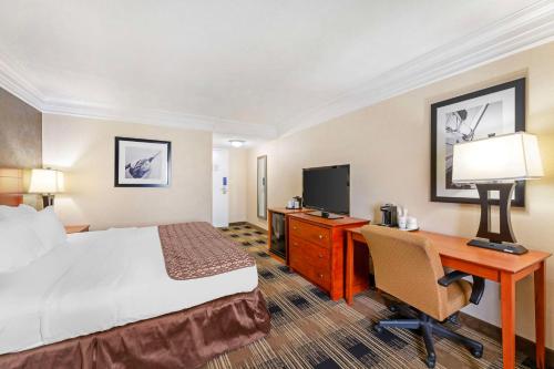 Habitación - 1 cama extragrande - No fumadores del hotel BEST WESTERN THE INN AT ROCHESTER AIRPORT