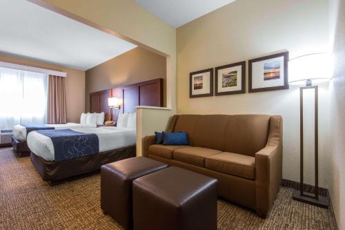 Suite con 2 camas grandes - No fumadores del hotel Comfort Suites Rochester Henrietta University Area. Foto 2