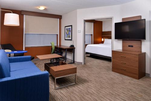 Habitación Estandar del hotel Holiday Inn Express & Suites Buffalo Downtown - Medical CTR. Foto 3