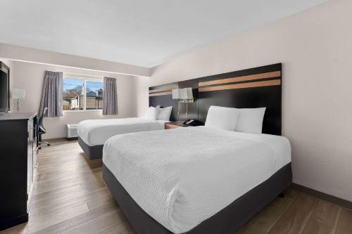 Habitación Doble con 2 camas dobles - No fumadores del hotel DAYS INN ALBANY SUNY