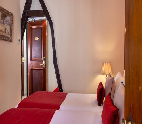 Habitación Doble Confort del hotel Hôtel Des Marronniers. Foto 1