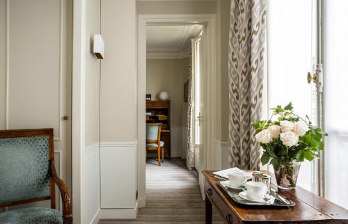 Habitación Deluxe del hotel Des Saints Peres. Foto 2