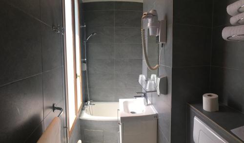 Habitación Superior del hotel Hôtel du Maine. Foto 2