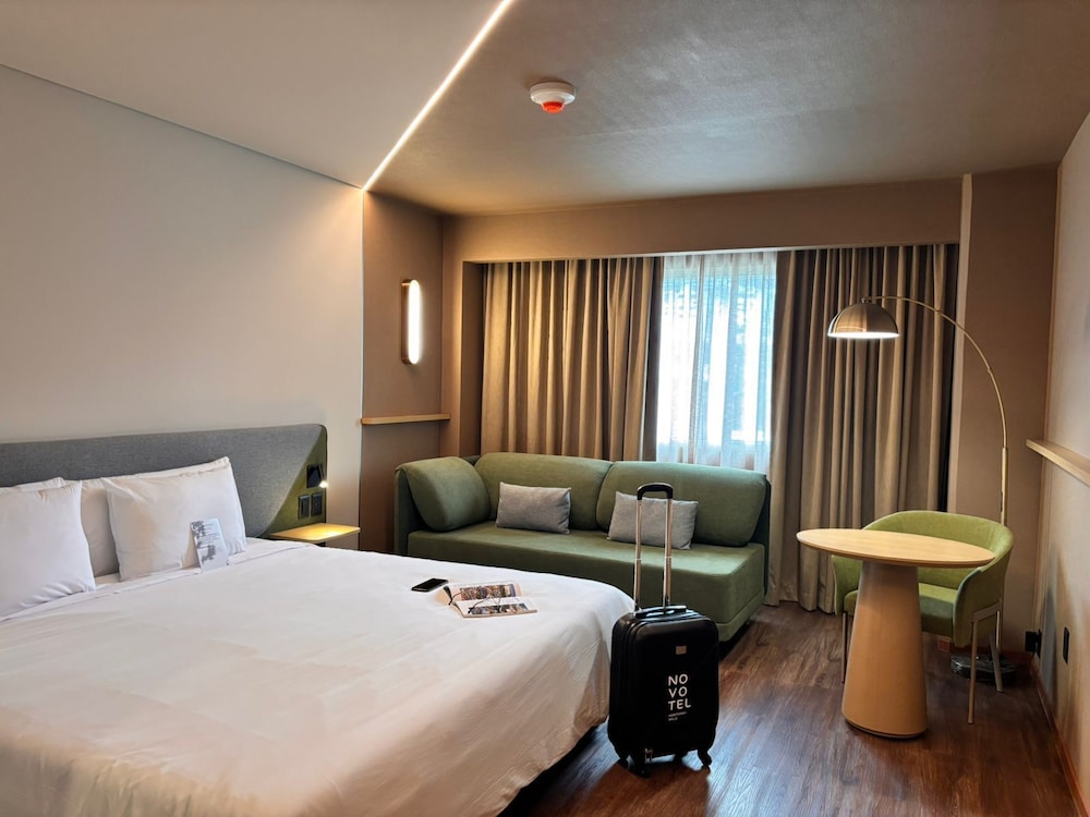 HABITACION SUPERIOR TAMAÑO KING del hotel Novotel Monterrey Valle. Foto 6