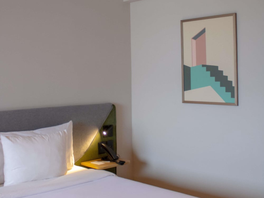 HABITACION SUPERIOR TAMAÑO KING del hotel Novotel Monterrey Valle. Foto 13
